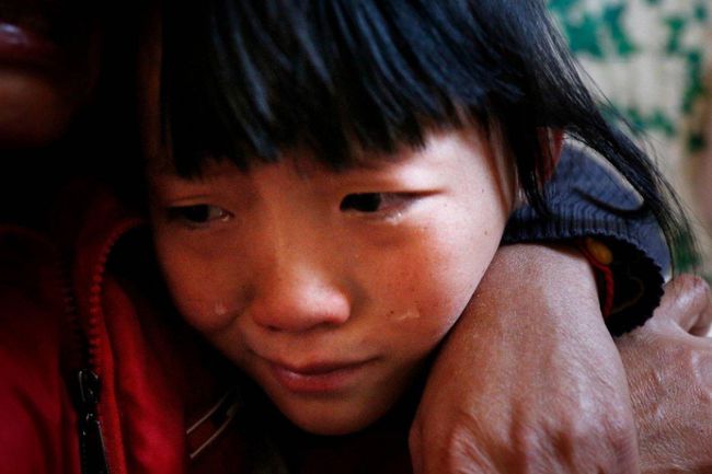 Con gái 14 tuổi yêu sớm, ông bố không mắng một lời mà dẫn đi mua sắm, hành động sau đó khiến cô bé phải tự động chia tay bạn trai - Ảnh 2.