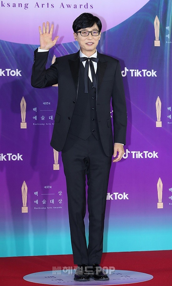 Siêu thảm đỏ Baeksang 2021: Song Joong Ki - Kim Soo Hyun át cả nữ thần Suzy, “ác nữ” Kim So Yeon o ép vòng 1 dẫn đầu đoàn sao Penthouse - Ảnh 20.