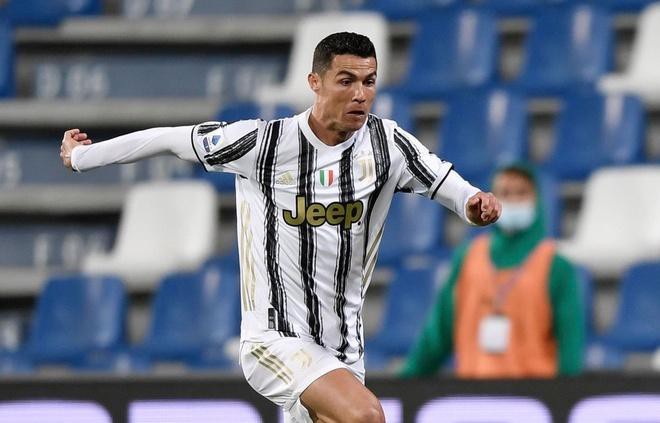 Nghe lời mẹ, Ronaldo chia tay Juventus để hồi hương?  - Ảnh 1.