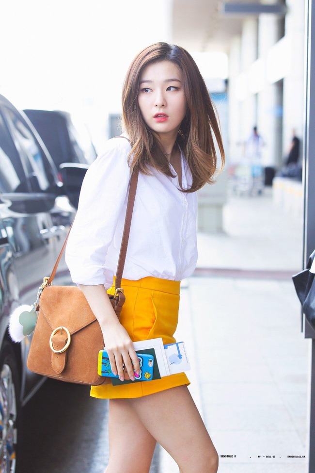 Seulgi là chuyên gia lên đồ với áo trắng, cách mix rất đơn giản nhưng sành điệu hết chỗ chê - Ảnh 12.