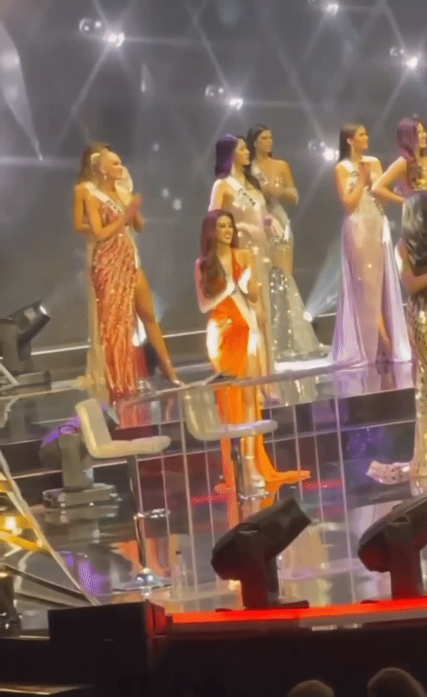 Hé lộ hình ảnh rạng rỡ của Khánh Vân trên sân khấu Miss Universe sau khi dừng chân ở top 21! - Ảnh 2.