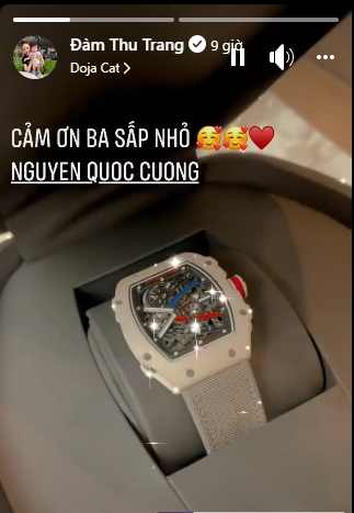 Cường Đô La tiếp tục tặng đồng hồ hiệu cho nóc nhà, giá bao nhiêu mà khiến netizen nghe xong xỉu dọc xỉu ngang? - Ảnh 2.