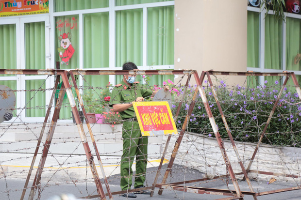 Diễn biến dịch ngày 18/5: Thêm 86 ca mắc mới; TP.HCM phát hiện ca nghi nhiễm Covid-19, khoanh vùng một block chung cư - Ảnh 1.