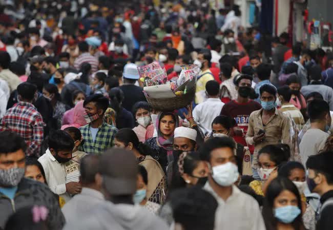 Hơn 25 triệu người Ấn Độ mắc COVID-19, số ca nhiễm mới/ngày ở Malaysia cao nhất kể từ tháng 1 - Ảnh 1.