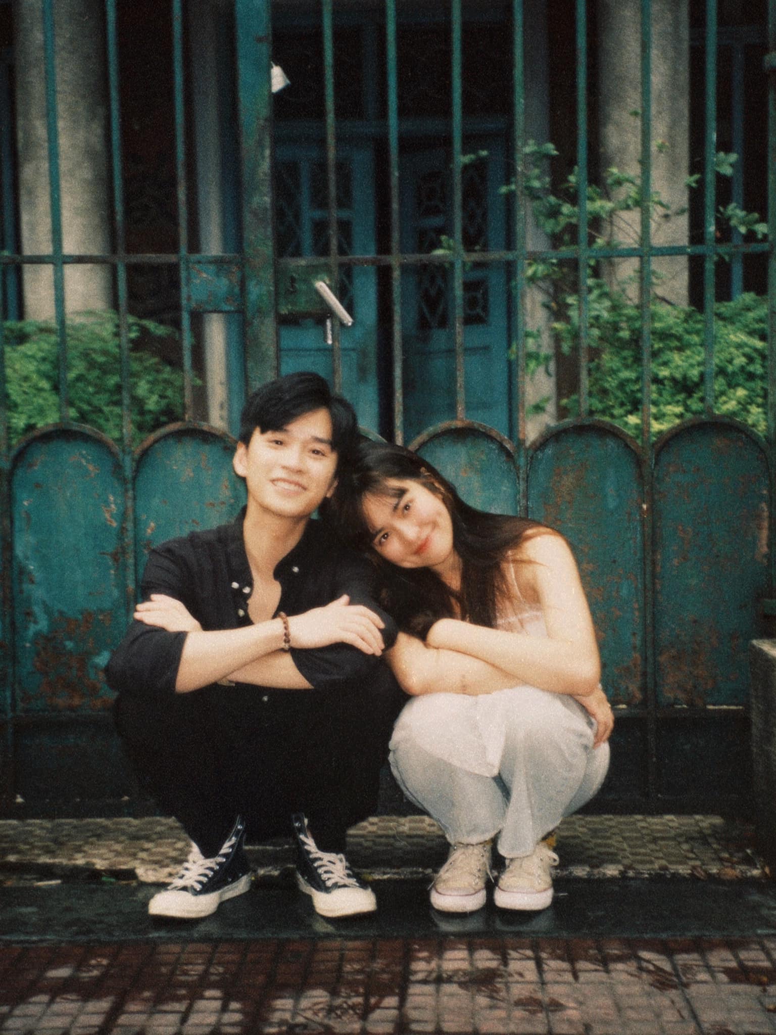 Thầy Ngạn đánh lẻ với Khánh Vân làm bộ ảnh cực tình, netizen trêu: Tính dằn mặt Trúc Anh hay gì? - Ảnh 5. Thầy Ngạn đánh lẻ với Khánh Vân làm bộ ảnh cực tình, netizen trêu: Tính dằn mặt Trúc Anh hay gì? - Ảnh 5.