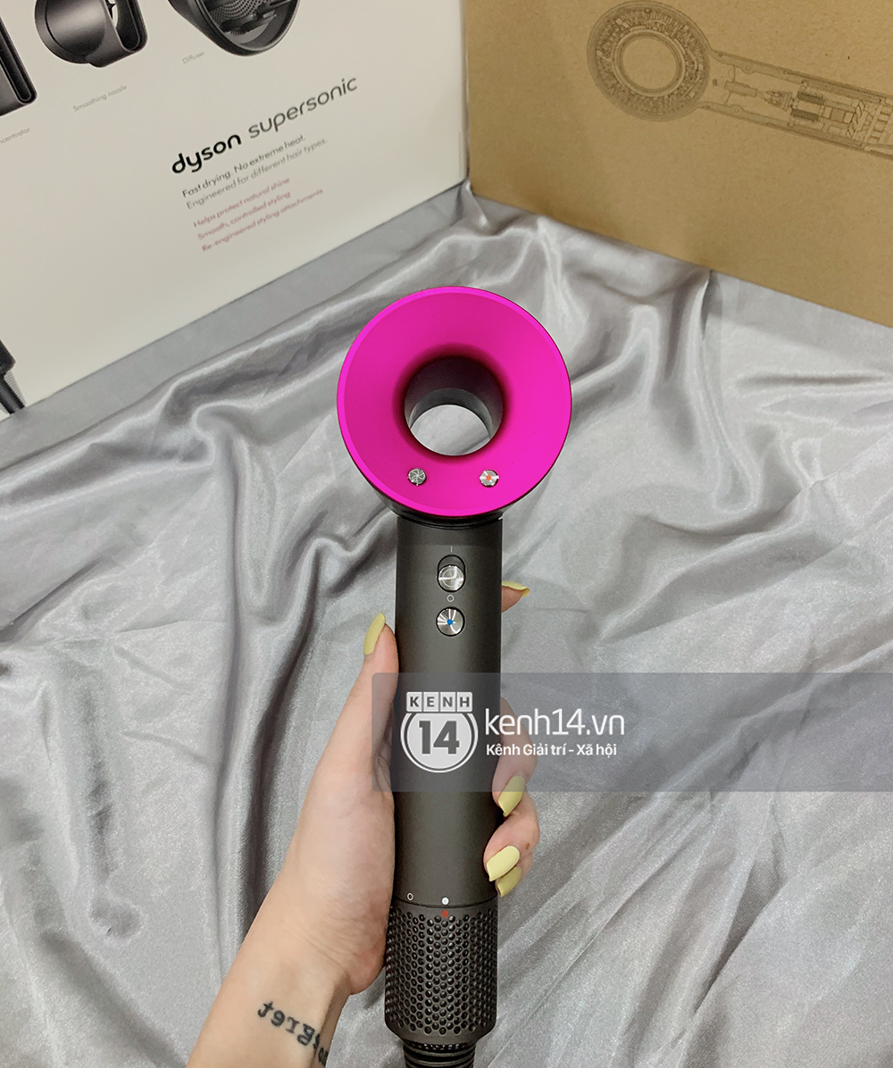 Review công tâm bộ làm tóc Dyson: Có món quá đỉnh, có món hơi đắt so với kỳ vọng - Ảnh 3.