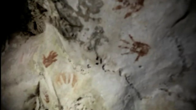 Phát hiện các dấu tay hơn 1.200 năm tuổi trong hang động tại Mexico - Ảnh 1.