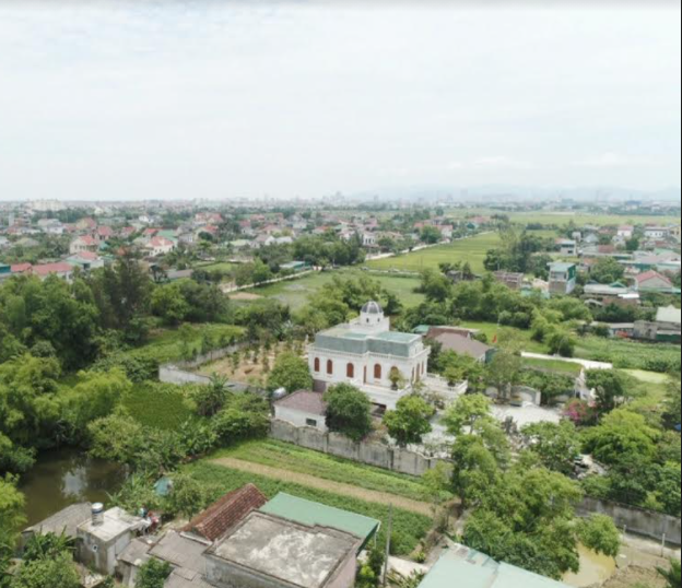 Vụ chủ nh&agrave; bắn chết 2 người trước cổng: Ph&uacute; được gọi l&agrave; Cao tỷ ph&uacute;, ở biệt thự nội bất xuất ngoại bất nhập - Ảnh 2.