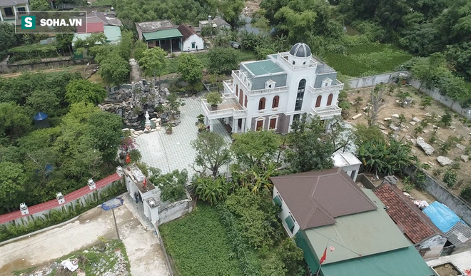 Đại tá công an kể lại nhiều giờ cân não trong căn biệt thự, thuyết phục hung thủ buông súng vụ 2 người bị bắn chết - Ảnh 8.