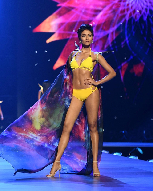 Khoảnh khắc xoay người, tung váy huyền thoại của HHen Niê tại Miss Universe 2018 bỗng hot trở lại - Ảnh 11.