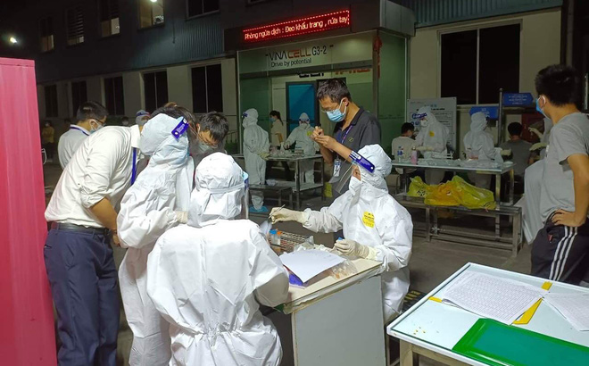 Chiến binh &aacute;o trắng Y&ecirc;n B&aacute;i trong t&acirc;m dịch Bắc Giang: X&aacute;c định chiến đấu đến khi hết dịch mới về - Ảnh 1.