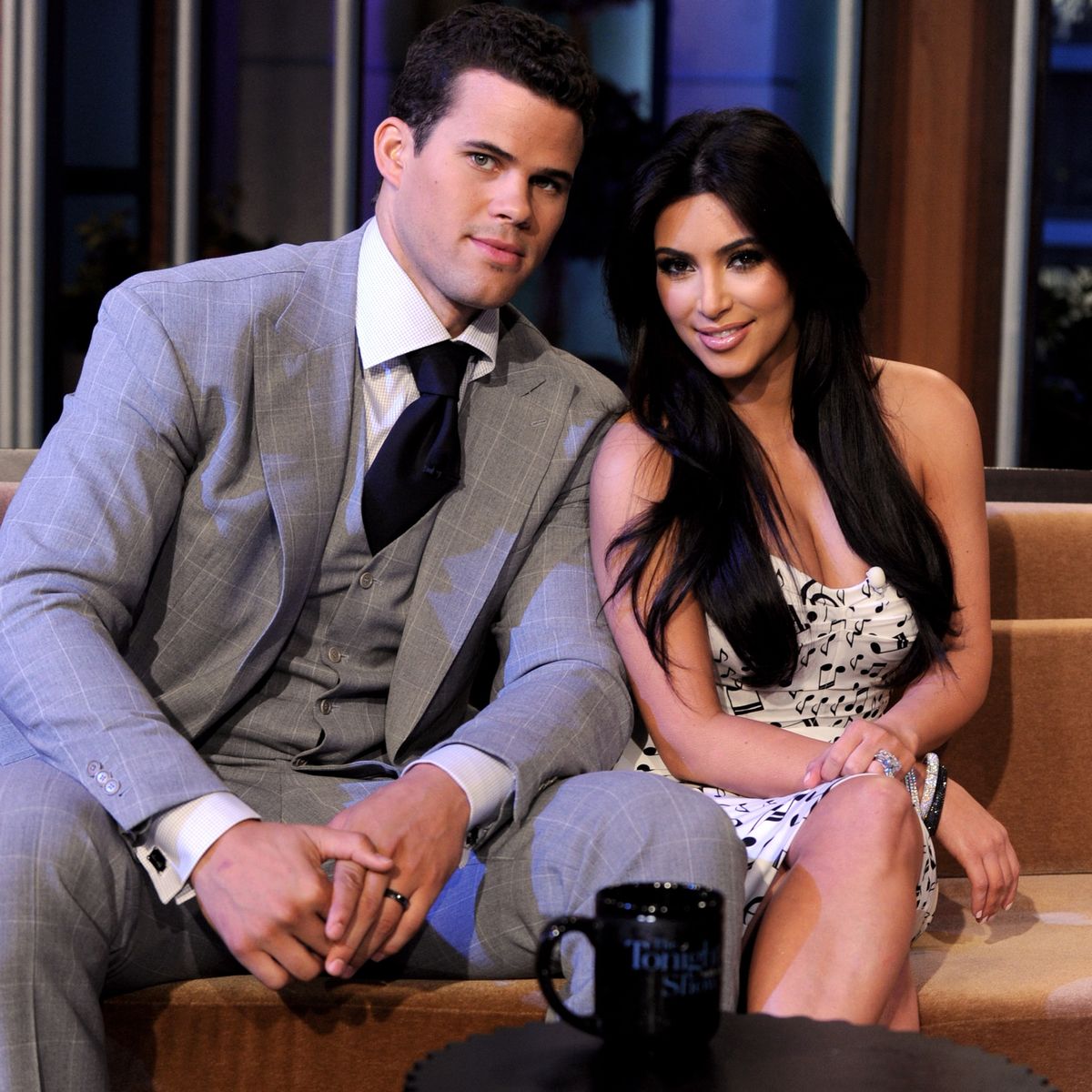 Sao kết hôn nhanh nhất lịch sử showbiz: Chị em Kim lấy sớm toang nhanh, Angelina cướp chồng sau 2 tháng chưa bằng cặp cưới sau 4 ngày - Ảnh 2. Sao kết hôn nhanh nhất lịch sử showbiz: Chị em Kim lấy sớm toang nhanh, Angelina cướp chồng sau 2 tháng chưa bằng cặp cưới sau 4 ngày - Ảnh 2.