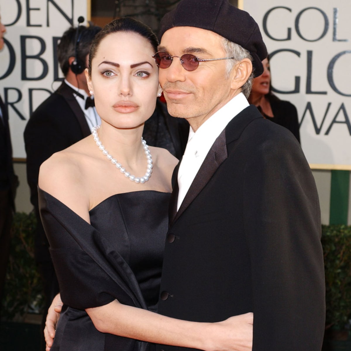 Sao kết hôn nhanh nhất lịch sử showbiz: Chị em Kim lấy sớm toang nhanh, Angelina cướp chồng sau 2 tháng chưa bằng cặp cưới sau 4 ngày - Ảnh 5. Sao kết hôn nhanh nhất lịch sử showbiz: Chị em Kim lấy sớm toang nhanh, Angelina cướp chồng sau 2 tháng chưa bằng cặp cưới sau 4 ngày - Ảnh 5.