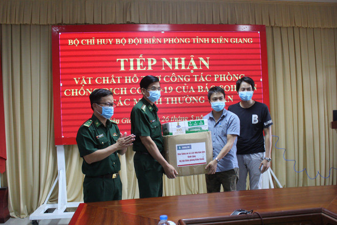TIN VUI CHỐNG COVID 26/5: Xin ngả mũ trước những người xung trận - Ảnh 3.
