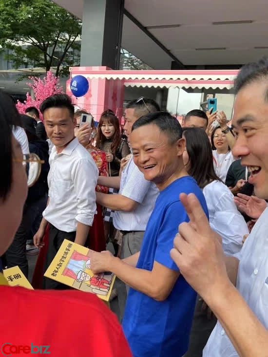 Đến cả Jack Ma cũng phải cần quý nhân phù trợ, bạn có lý do gì để không nỗ lực? - Ảnh 1.