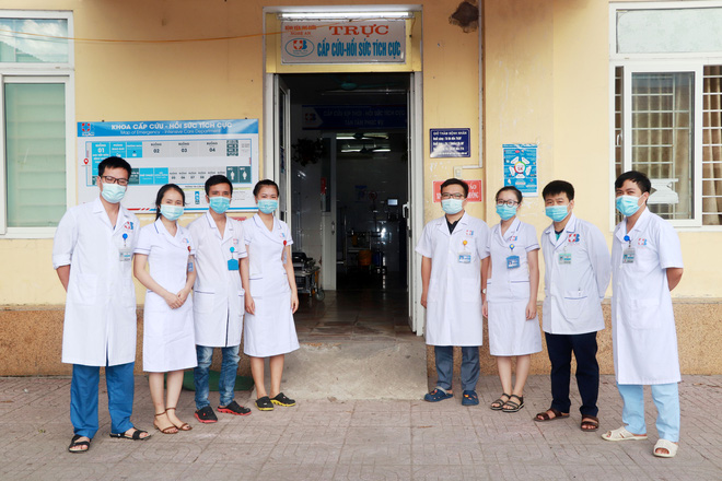 Vụ F1 tử vong khi chưa kịp xét nghiệm: Dỡ phong tỏa cách ly một khoa của bệnh viện - Ảnh 3.