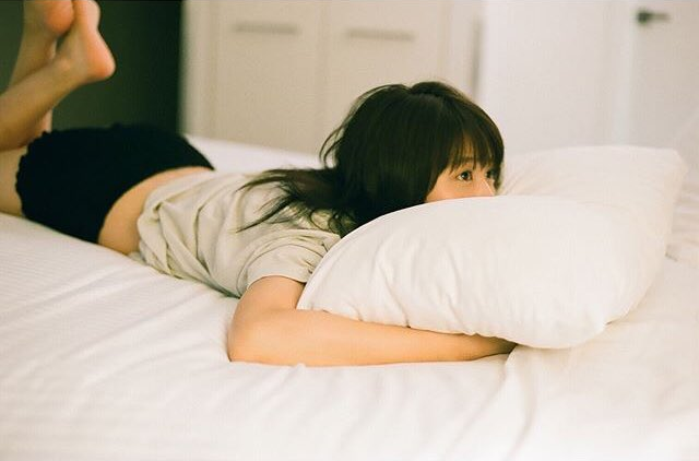 7 thói quen đơn giản trước khi đi ngủ có tác dụng kéo dài tuổi thọ đáng kinh ngạc - Ảnh 1.