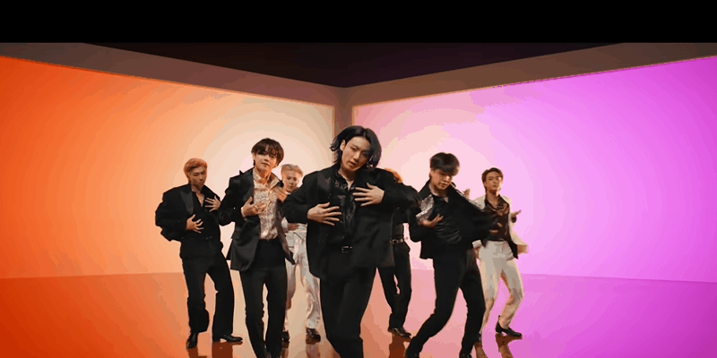 Mới comeback, BTS đ&atilde; về Việt Nam c&atilde;i lộn với chị Ca N&ocirc; v&agrave; Huỳnh Lập, c&ograve;n ngẫu hứng h&aacute;t S&agrave;i G&ograve;n Đẹp Lắm? - Ảnh 1.
