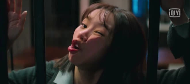 Thánh meme phim Hàn gọi tên Hyeri, Duk Sun của Reply 1988 vẫn chưa là gì so với phim mới - Ảnh 6.