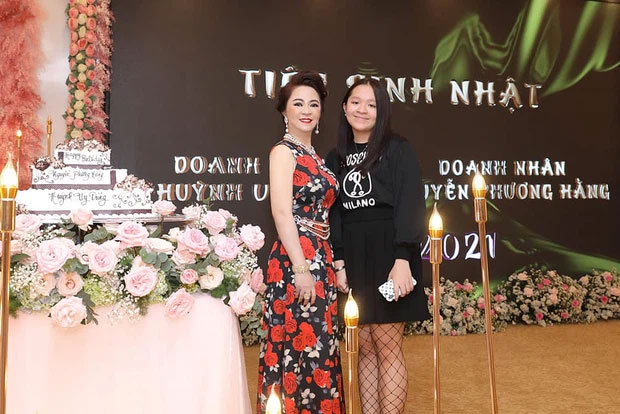 Doanh nhân Phương Hằng và quan điểm dạy con bằng cả yêu thương và sự nghiêm khắc: Con phải sống thật nhân ái, thật tử tế và ngẩng mặt với đời! - Ảnh 3.