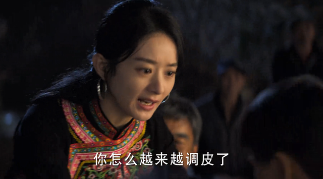 Nguy&ecirc;n mẫu của g&aacute;i qu&ecirc; Triệu Lệ Dĩnh ngo&agrave;i đời: Visual c&acirc;y nh&agrave; l&aacute; vườn, đứng kế nhau thấy r&otilde; sự kh&aacute;c biệt - Ảnh 8.