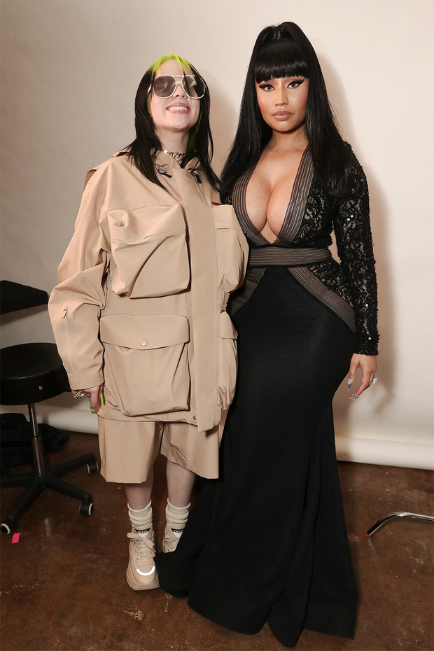 Hành trình Billie Eilish lột xác: Đóng thùng không hở 1cm vì bị lạm dụng tình dục và màn bung xoã sexy khiến thế giới nghẹt thở - Ảnh 5. Hành trình Billie Eilish lột xác: Đóng thùng không hở 1cm vì bị lạm dụng tình dục và màn bung xoã sexy khiến thế giới nghẹt thở - Ảnh 5.