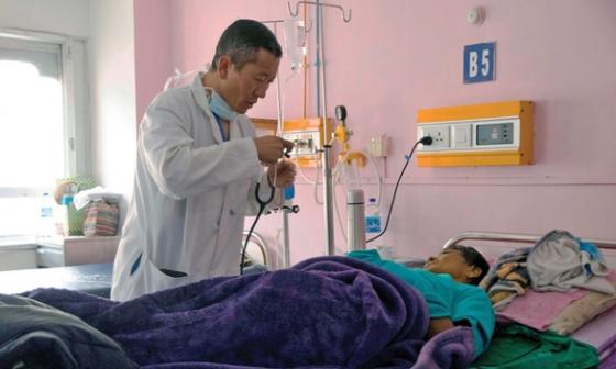 Khi Thủ tướng là bác sĩ: Láng giềng Ấn Độ có thành tích chống dịch đáng nể, siêu thần tốc tiêm vắc xin cho 85% dân số chỉ trong 9 ngày - Ảnh 6.