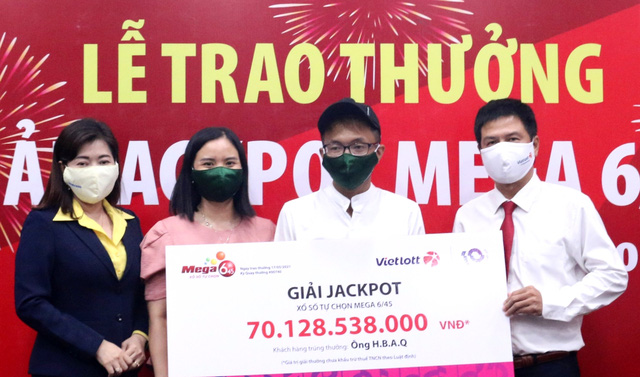 Khách hàng trúng 70 tỷ đồng của Vietlott hóa ra lại là fan cuồng Đấu Trường Chân Lý: Nhân phẩm vô cực là đây - Ảnh 2.