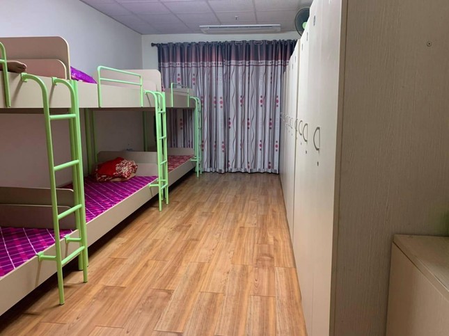 Chỗ ăn, ở chưa c&oacute; tiền lệ của c&ocirc;ng nh&acirc;n trong khu c&ocirc;ng nghiệp Bắc Ninh - Ảnh 3.