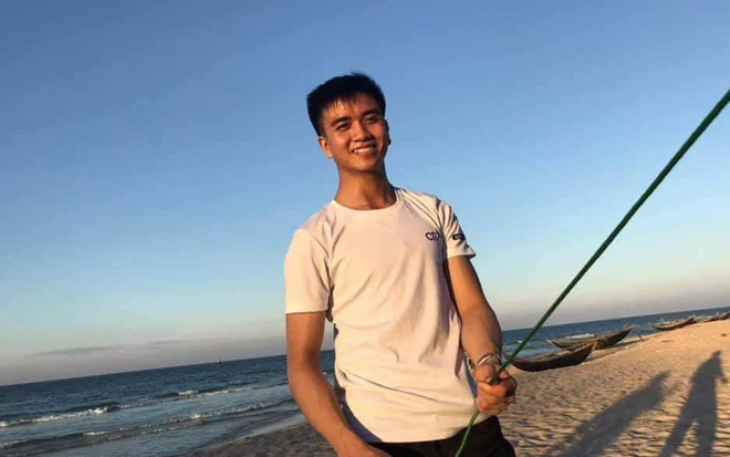 Bố nam sinh quên mình cứu 3 bạn đuối nước nghẹn ngào: “Con mất rồi nhưng con đã sống tốt đời đẹp đạo như đã được dạy từ bé” - Ảnh 2. Bố nam sinh quên mình cứu 3 bạn đuối nước nghẹn ngào: “Con mất rồi nhưng con đã sống tốt đời đẹp đạo như đã được dạy từ bé” - Ảnh 2.