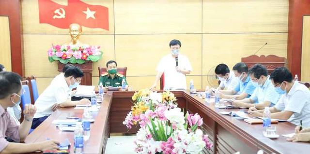 Nghệ An: Phong tỏa 5 thôn và 1 bệnh viện, cả thị xã Hoàng Mai giãn cách xã hội - Ảnh 1.