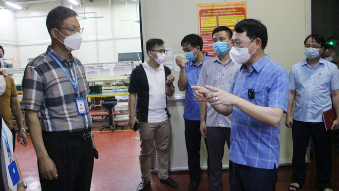 Bắc Giang: 8 công nhân ở Khu Công nghiệp Vân Trung dương tính SARS-CoV-2 - Ảnh 1.