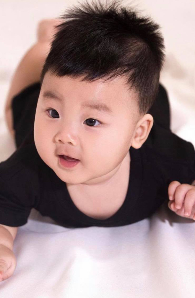 Hòa Minzy khoe khoảnh khắc quý tử cười khoái chí khi được mẹ dạy hát: Cute hết phần thiên hạ! - Ảnh 7.