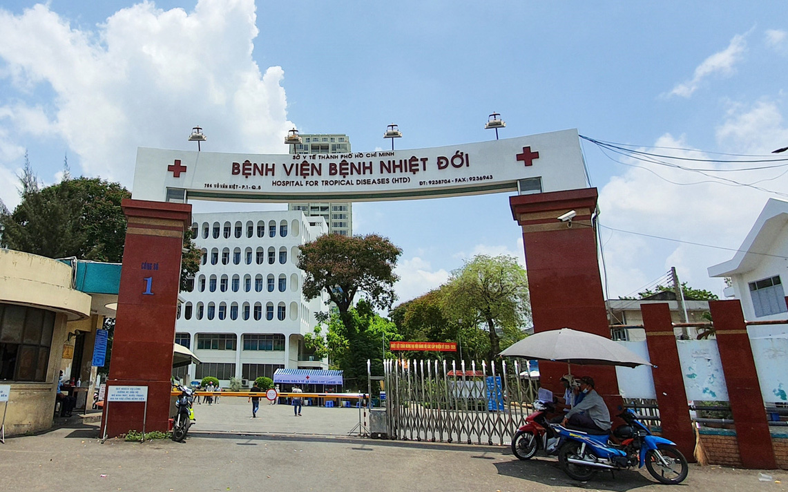 NÓNG: BV Bệnh Nhiệt đới TP.HCM đã có 22 nhân viên y tế dương tính với SARS-CoV-2