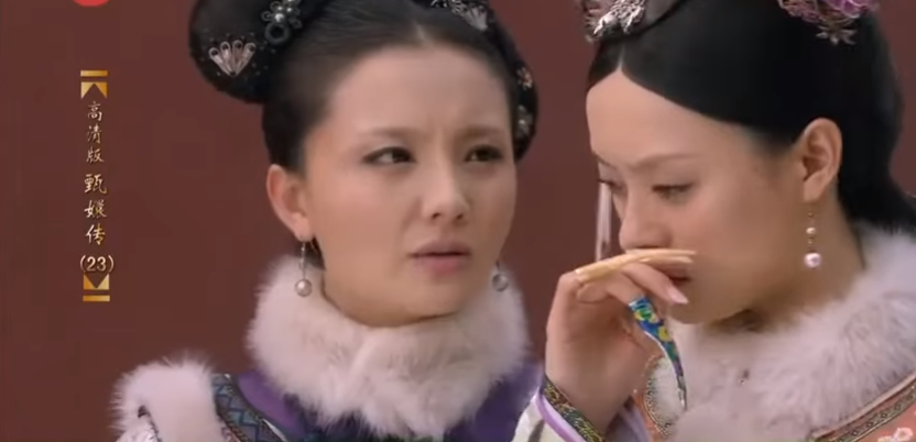 Khi phi tần dùng dịch bệnh để tranh sủng ở Chân Hoàn - Như Ý Truyện: Hoa phi chế ra cả thuốc, Càn Long suýt bị hại bỏ mạng! - Ảnh 2. Khi phi tần dùng dịch bệnh để tranh sủng ở Chân Hoàn - Như Ý Truyện: Hoa phi chế ra cả thuốc, Càn Long suýt bị hại bỏ mạng! - Ảnh 2.