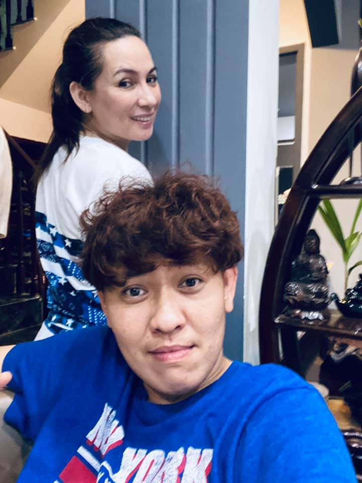 Quản lý Phi Nhung - người giữ hộ tiền thưởng 200 triệu đồng và toàn bộ cát xê của Hồ Văn Cường là ai? - Ảnh 2. Quản lý Phi Nhung - người giữ hộ tiền thưởng 200 triệu đồng và toàn bộ cát xê của Hồ Văn Cường là ai? - Ảnh 2.