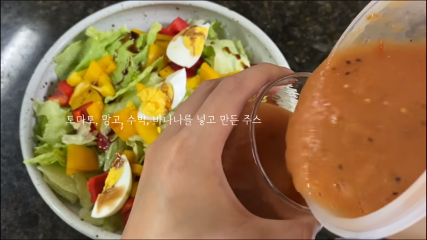 Ở nhà chống dịch, nhờ chế độ ăn kiêng của Jennie (BLACKPINK), cô nàng vlogger xứ Hàn giảm 2,5kg chỉ sau 3 ngày - Ảnh 4.