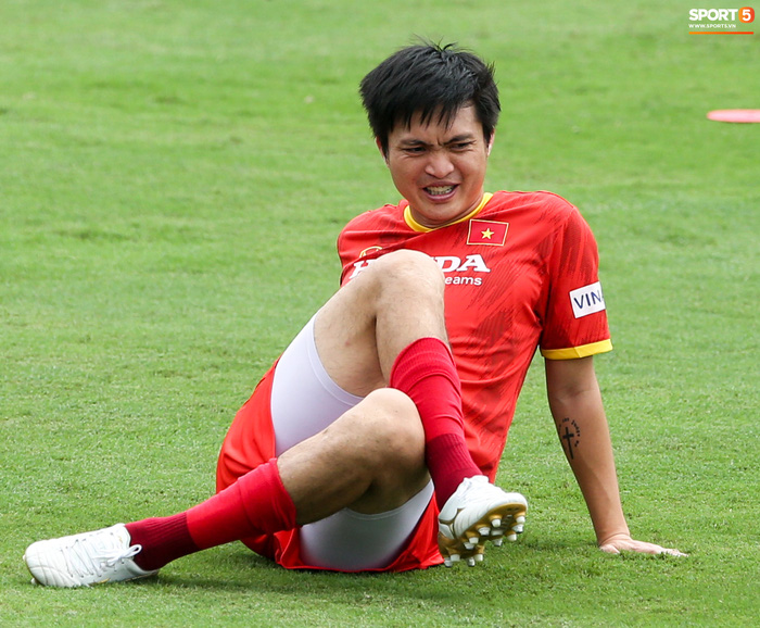 Một cầu thủ Việt Nam được bầu Đức khen ngợi hết lời, đạt 9 điểm Hóa, từng gây bão trong trận gặp Indonesia - Ảnh 2.