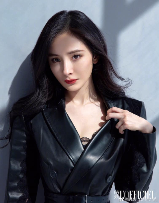 Nở rộ trào lưu phẫu thuật thẩm mỹ mũi và mép tóc giống Dương Mịch, dàn hotgirl xứ Trung giờ ai cũng như ai - Ảnh 6. Nở rộ trào lưu phẫu thuật thẩm mỹ mũi và mép tóc giống Dương Mịch, dàn hotgirl xứ Trung giờ ai cũng như ai - Ảnh 6.