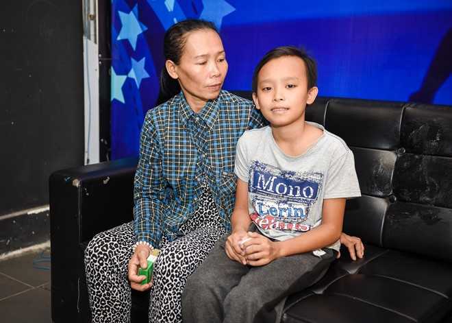 Bố mẹ Hồ Văn Cường đột ngột thay đổi thông tin về khoản 200 triệu tiền thưởng và cát-xê 5 năm của con - Ảnh 2.