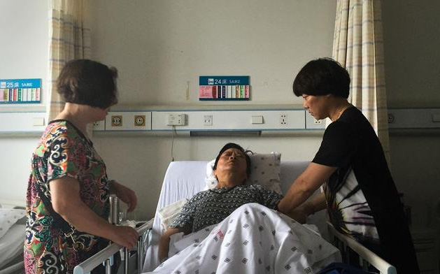 Người đàn ông 35 tuổi qua đời vì ung thư gan dù không uống rượu bia, nguyên nhân chủ yếu là do 2 thói quen xấu mà người vợ gây nên