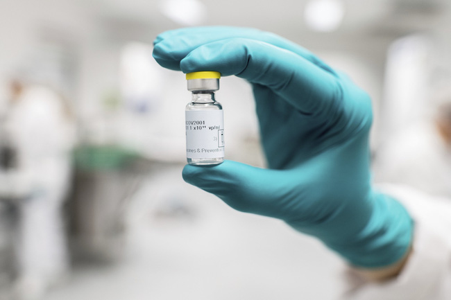Nam Phi hủy 2 triệu liều vaccine Johnson & Johnson sau sự cố nhiễm bẩn - Ảnh 1.