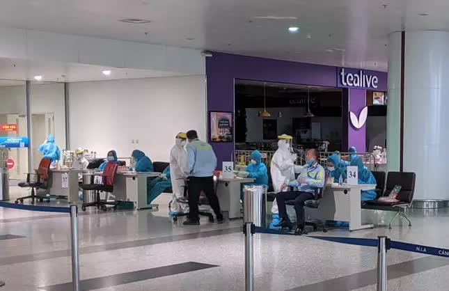 Diễn biến dịch ngày 17/6: Thêm 212 ca mắc mới; TP.HCM mất cơ hội khống chế dịch nếu giãn cách thất bại - Ảnh 1.