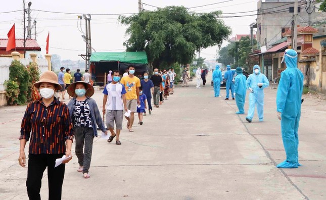 Bắc Ninh phát thông báo khẩn tìm người liên quan đến ca mắc COVID-19 tại chốt kiểm dịch  - Ảnh 1.