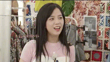 Gi&agrave;u nứt đố đổ v&aacute;ch nhưng BLACKPINK đ&ocirc;i l&uacute;c cũng khiến fan ph&igrave; cười v&igrave;... độ bủn xỉn - Ảnh 2.