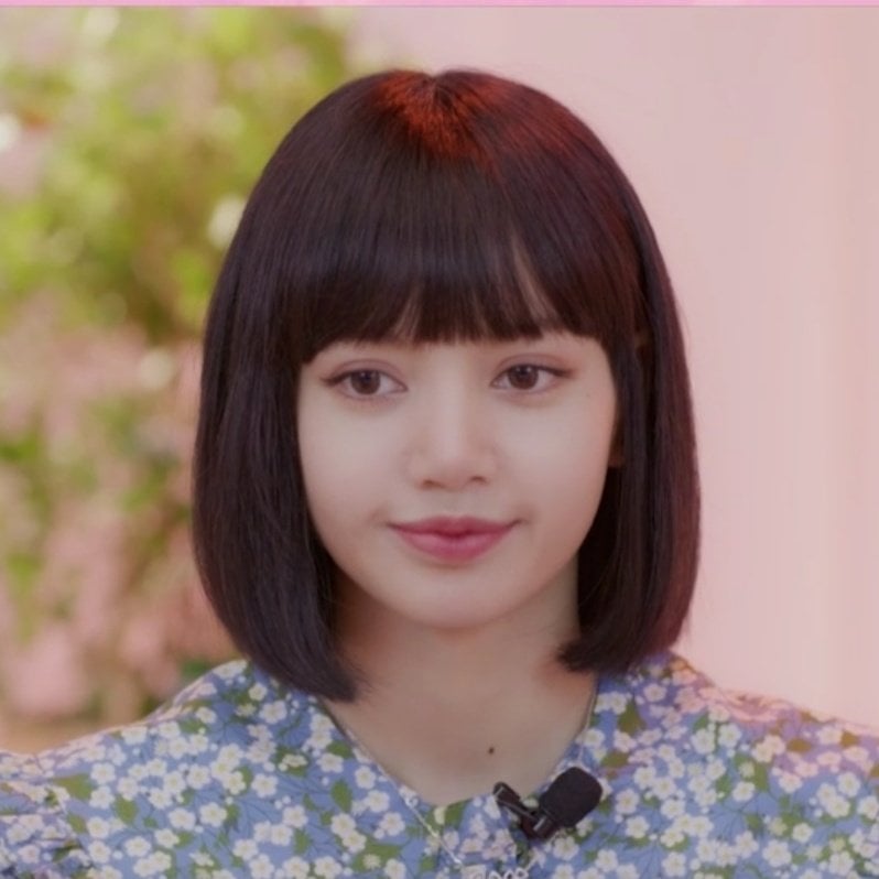 Tóm gọn hình ảnh BLACKPINK đang quay gì đó ở công viên, màu tóc Lisa cất công che giấu bao lâu đã lộ hết rồi! - Ảnh 5. Tóm gọn hình ảnh BLACKPINK đang quay gì đó ở công viên, màu tóc Lisa cất công che giấu bao lâu đã lộ hết rồi! - Ảnh 5.