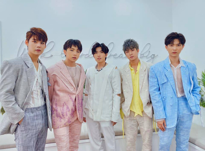 Jack giữ vững No.1, Quang H&ugrave;ng MasterD v&agrave; bộ đ&ocirc;i Cody - Đỗ Ho&agrave;ng Dương liệu c&ograve;n trụ vững tr&ecirc;n HOT14s Artist Of The Week? - Ảnh 7.