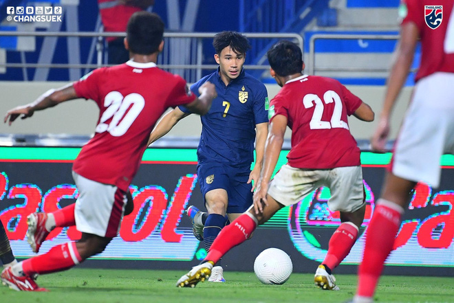 Vòng loại World Cup: Hàng loạt đội tuyển giương cờ trắng, Đông Nam Á chỉ còn Việt Nam sáng cửa - Ảnh 1.