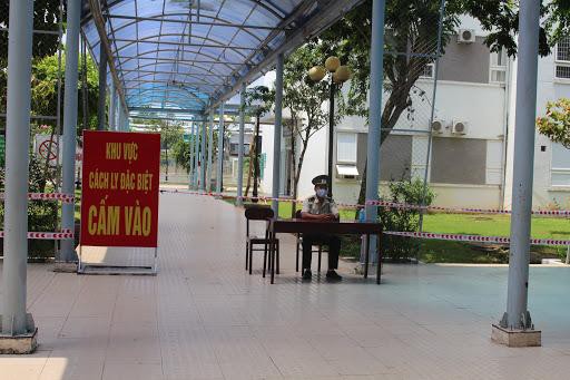 Công an truy tìm 12 người trốn cách ly tập trung ở Vũng Tàu - Ảnh 1.