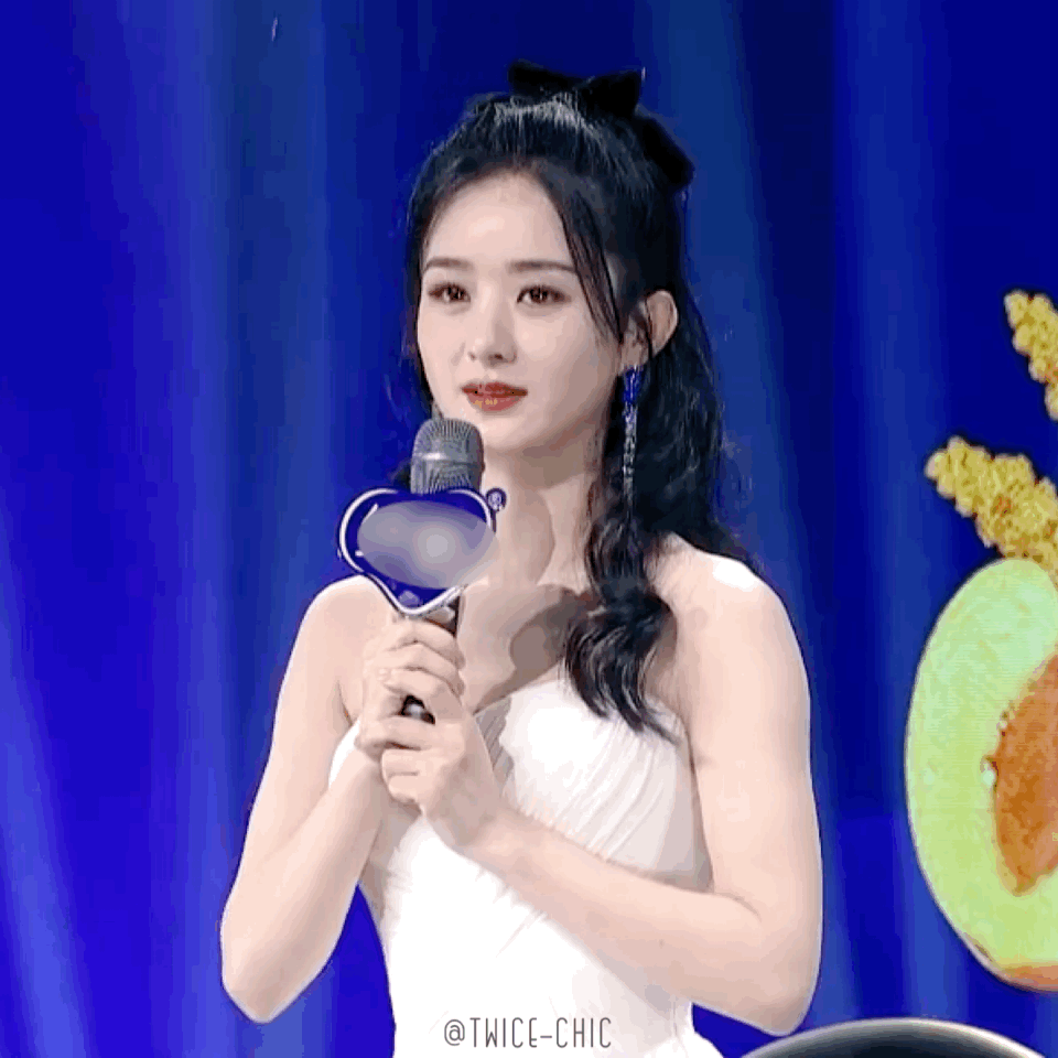 Triệu Lệ Dĩnh b&ugrave;ng nổ visual tại sự kiện h&ocirc;m nay: Kiều diễm như n&agrave;ng c&ocirc;ng ch&uacute;a, nhưng soi cận cảnh nhan sắc th&igrave; sao? - Ảnh 6.